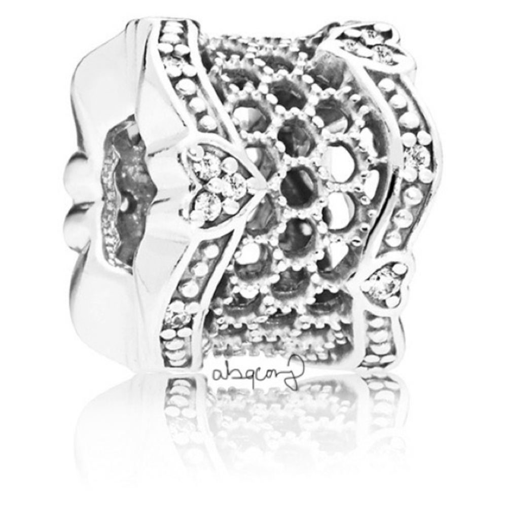 EUC Pandora 797653CZ Sterling Silver Lace of Love Spacer w/ Clear Zirconia